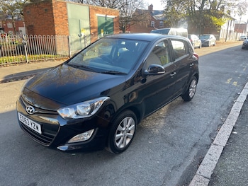 Used Hyundai i20 2013 for sale - 76664599: Photo