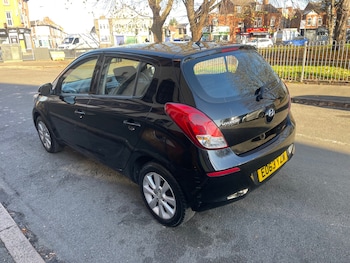 Used Hyundai i20 2013 for sale - 76664599: Photo