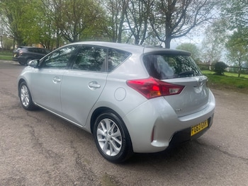 Used Toyota Auris 2013 for sale - 78420769: Photo