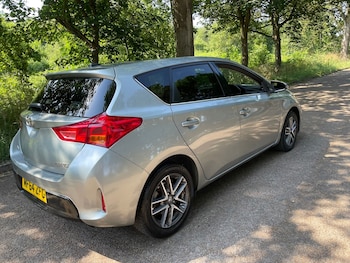 Used Toyota Auris 2014 for sale - 79081744: Photo