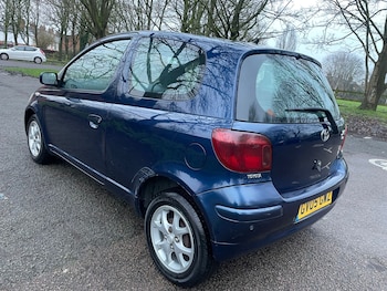 Used Toyota Yaris 2005 for sale - 77240392: Photo