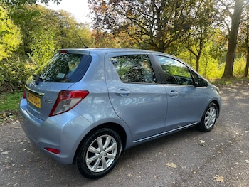 Used Toyota Yaris 2013 for sale - 76246332: Photo