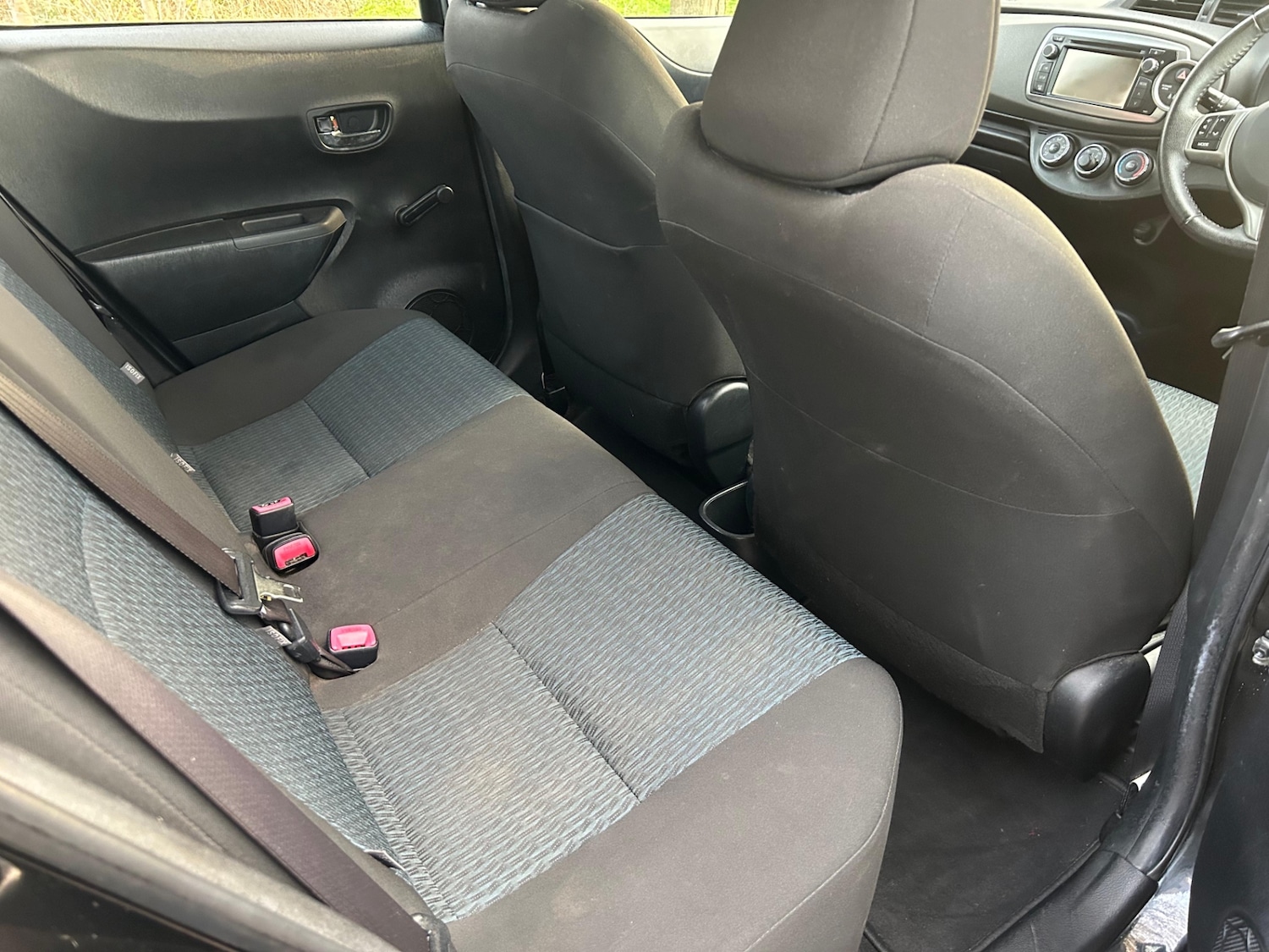 Used Toyota Yaris 2012 for sale - 78060876: Photo 8