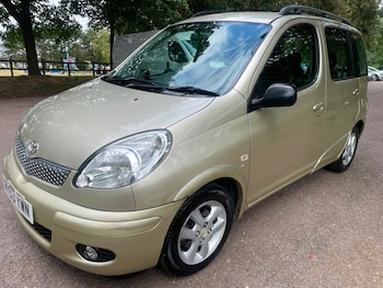 Used Toyota Yaris Verso 2004 for sale - 79320911: Photo