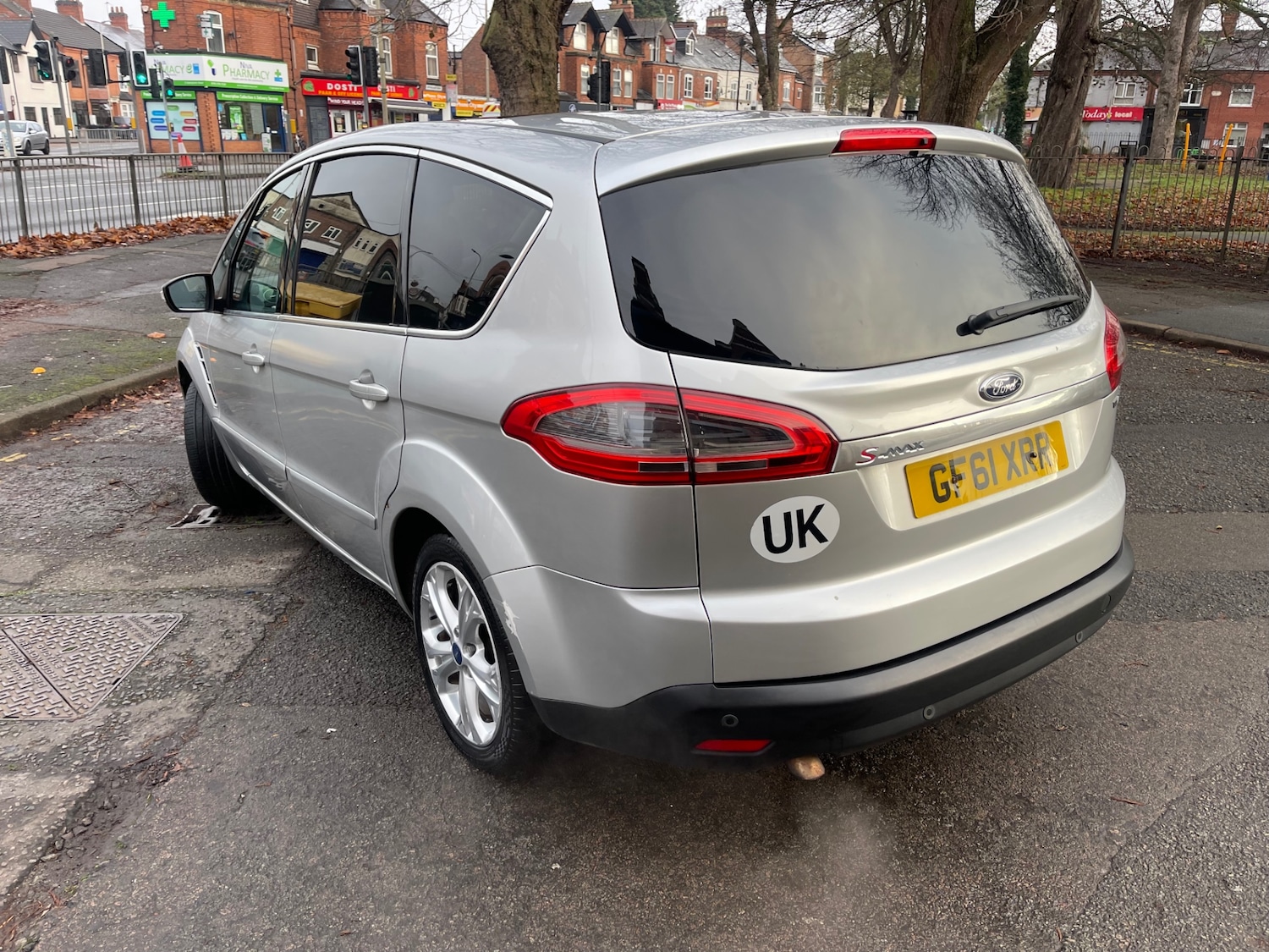 Used Ford S-Max 2011 for sale - 76931655: Photo 4