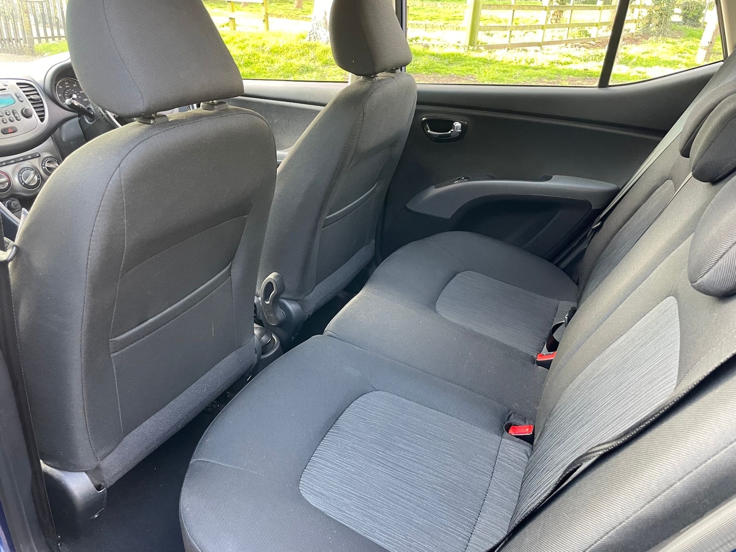 Used Hyundai i10 2012 for sale - 78067409: Photo 9