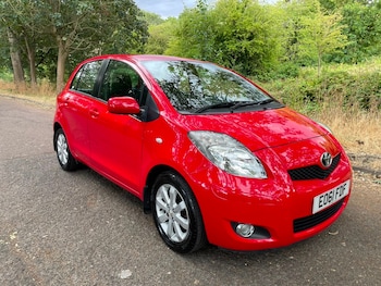 Used Toyota Yaris 2011 for sale - 79424399: Photo
