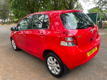 Used Toyota Yaris 2011 for sale - 79424399: Photo