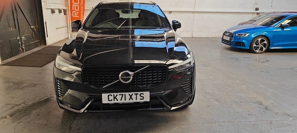 Used Volvo XC60 2021 for sale - 76308899: Photo 2