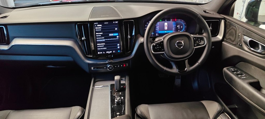 Used Volvo XC60 2021 for sale - 76308899: Photo 5