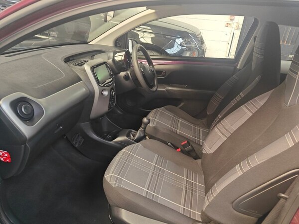 Used Peugeot 108 2017 for sale - 76308906: Photo 13