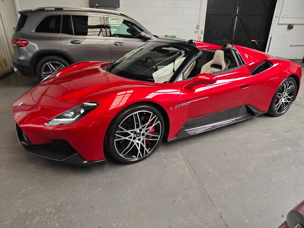 Used Maserati MC20 2024 for sale - 76308898: Photo 10