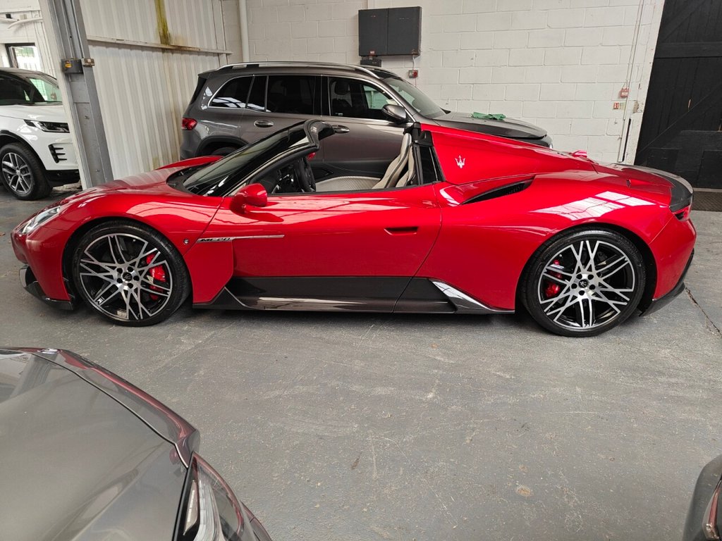 Used Maserati MC20 2024 for sale - 76308898: Photo 13