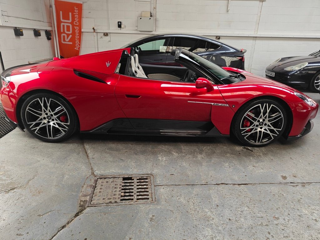 Used Maserati MC20 2024 for sale - 76308898: Photo 5