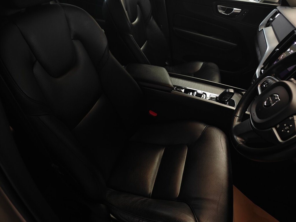 Used Volvo XC60 2020 for sale - 76308903: Photo 16