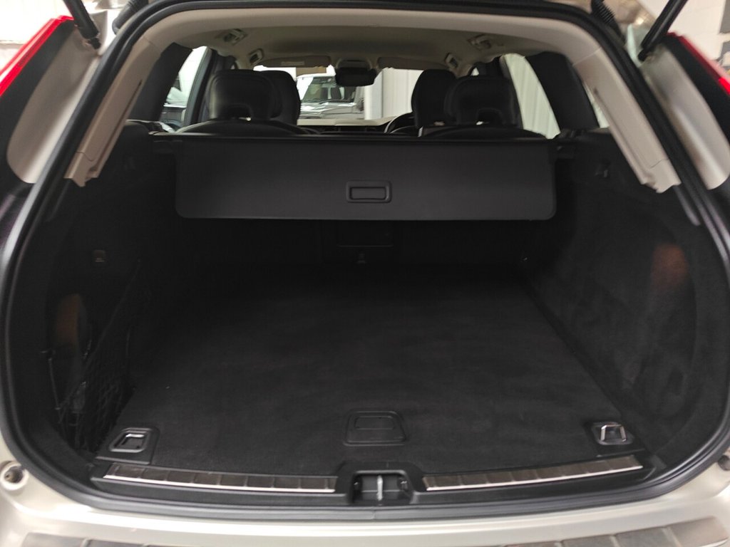 Used Volvo XC60 2020 for sale - 76308903: Photo 29