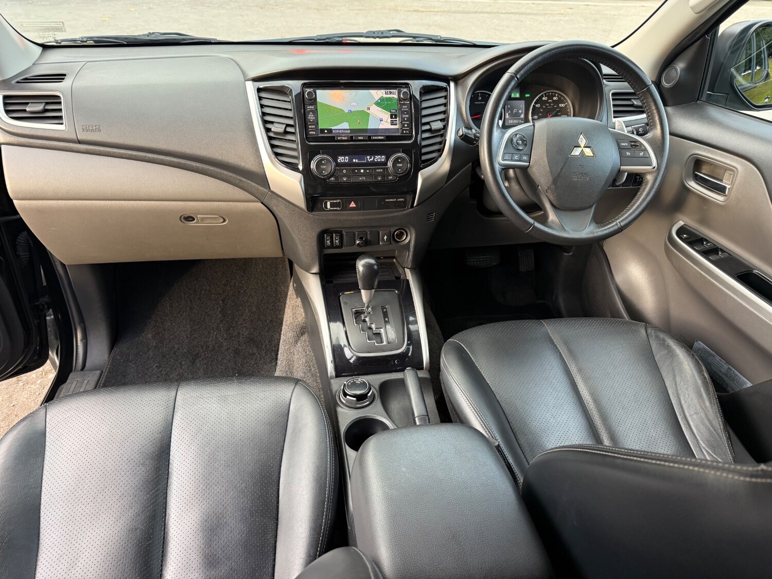 Used Mitsubishi L200 2016 for sale - 76431077: Photo 12