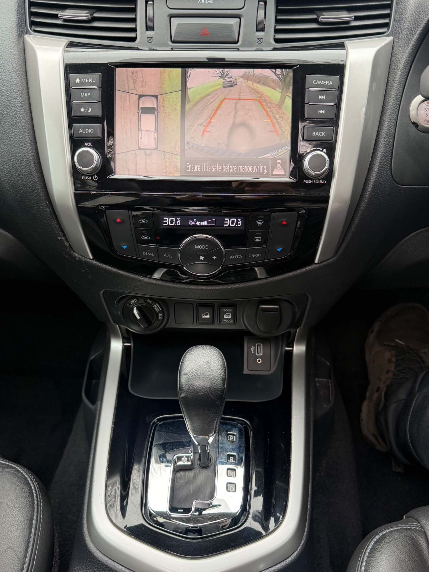 Used Nissan Navara 2020 for sale - 77709008: Photo 15