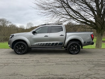 Used Nissan Navara 2020 for sale - 77709008: Photo