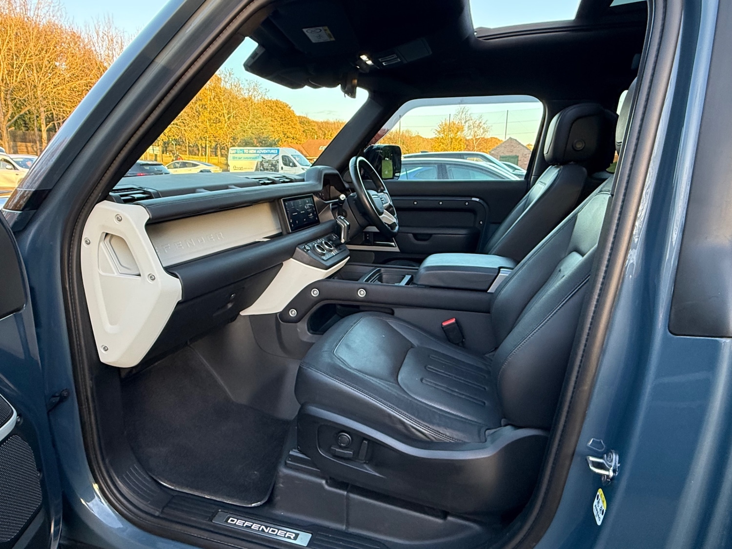 Used Land Rover Defender 2020 for sale - 76521218: Photo 12