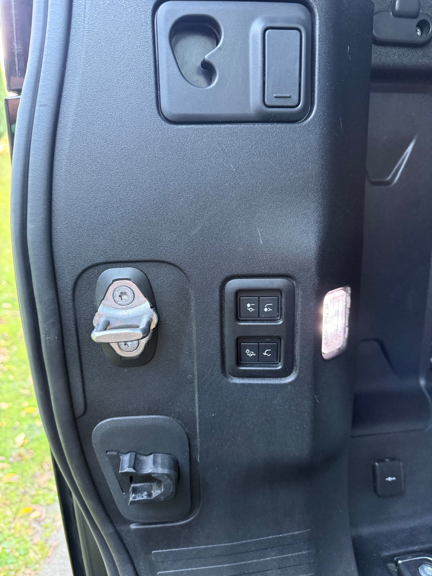 Used Land Rover Defender 2020 for sale - 76521218: Photo 25