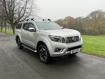 Used Nissan Navara 2021 for sale - 76854727: Photo