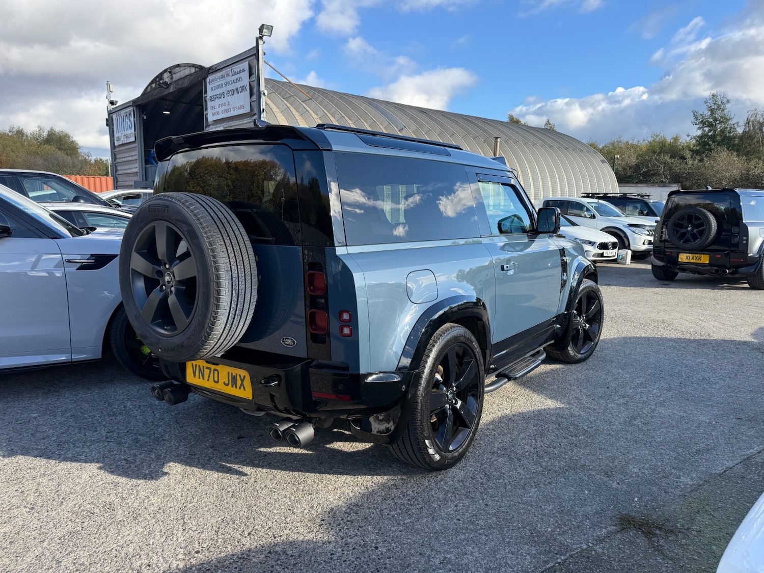 Used Land Rover Defender 2020 for sale - 76380403: Photo 11