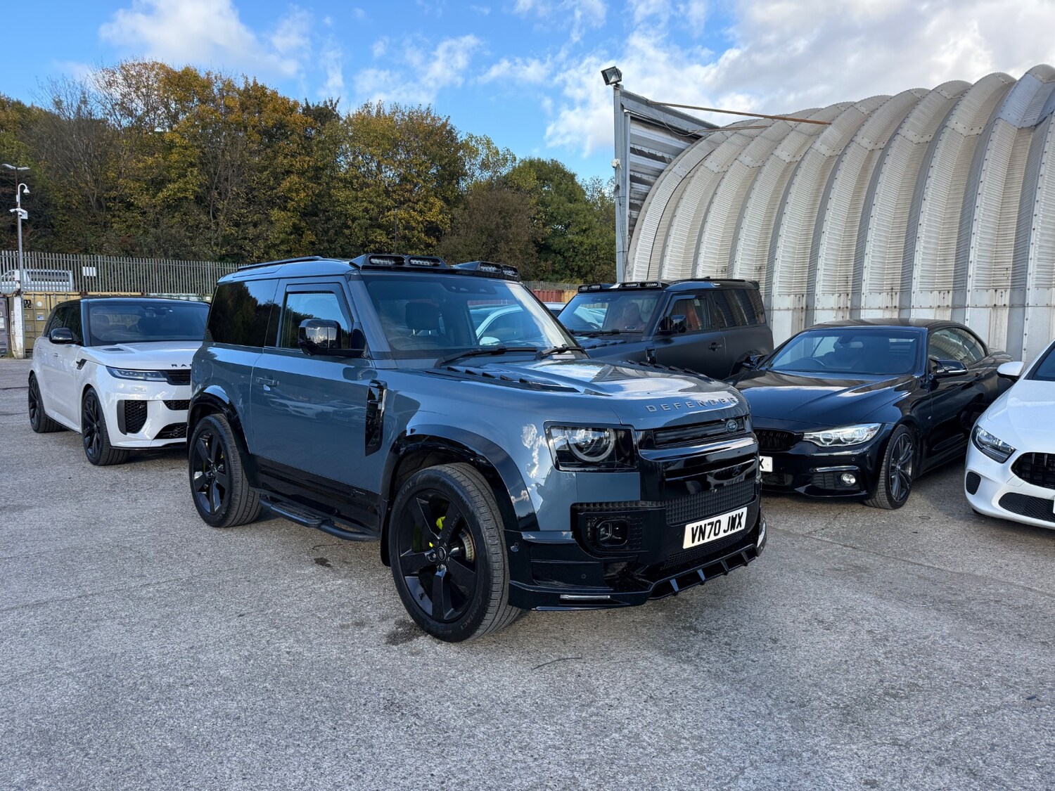 Used Land Rover Defender 2020 for sale - 76380403: Photo 2