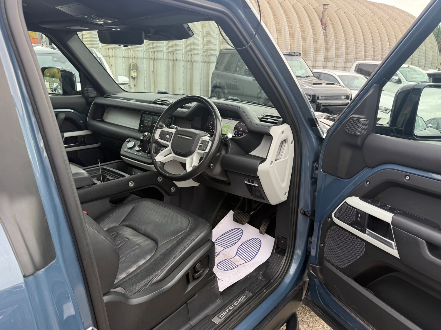 Used Land Rover Defender 2020 for sale - 76380403: Photo 8