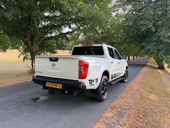 Used Nissan Navara 2020 for sale - 79372312: Photo