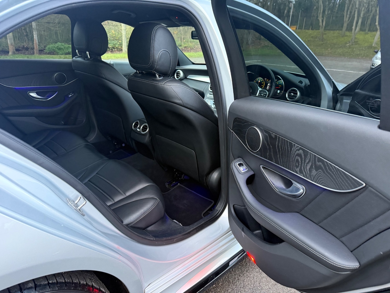 Used Mercedes-Benz C Class 2020 for sale - 76933401: Photo 10