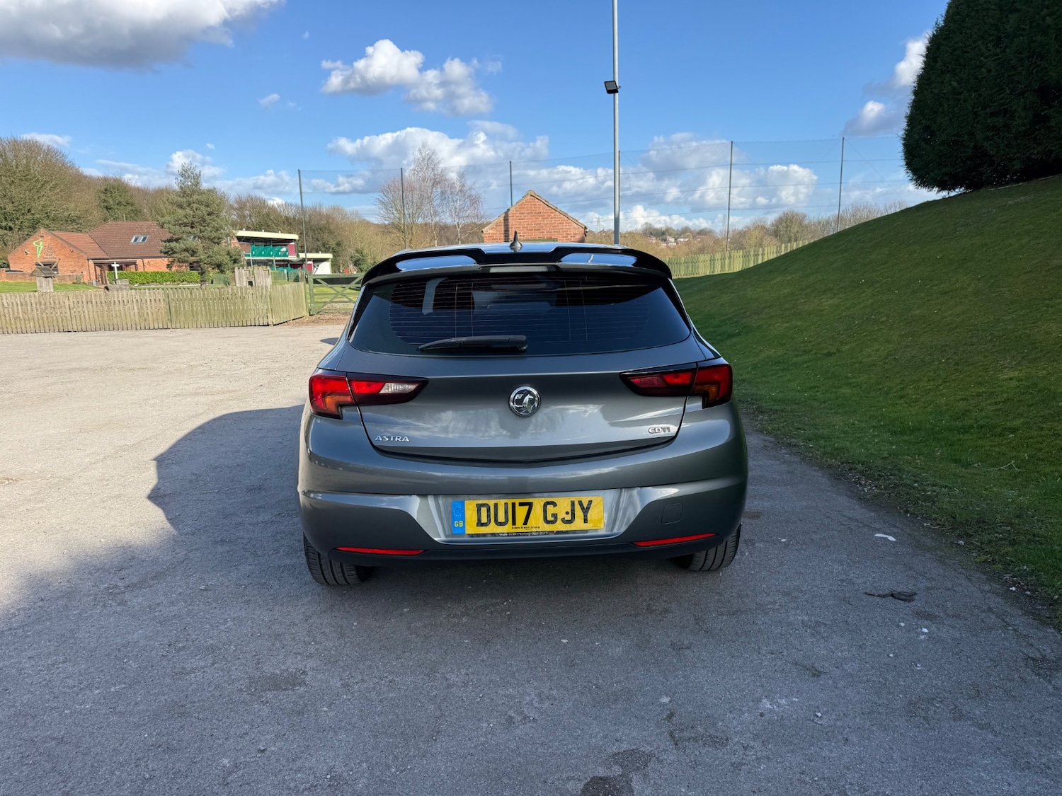 Used Vauxhall Astra 2017 for sale - 77924744: Photo 5