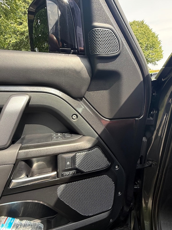 Used Land Rover Defender 2022 for sale - 75399793: Photo 14