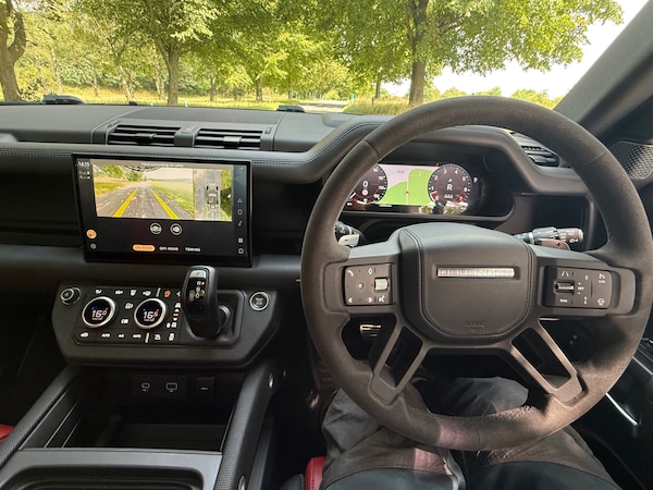 Used Land Rover Defender 2022 for sale - 75399793: Photo 23