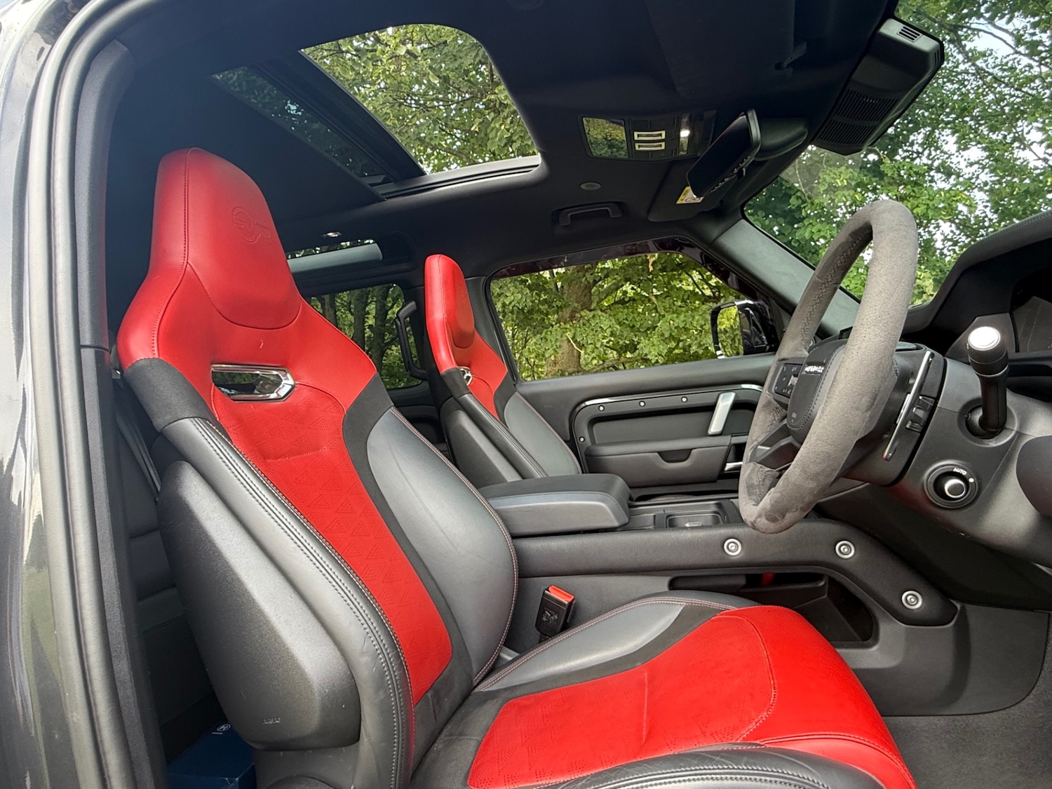 Used Land Rover Defender 2022 for sale - 78141148: Photo 9