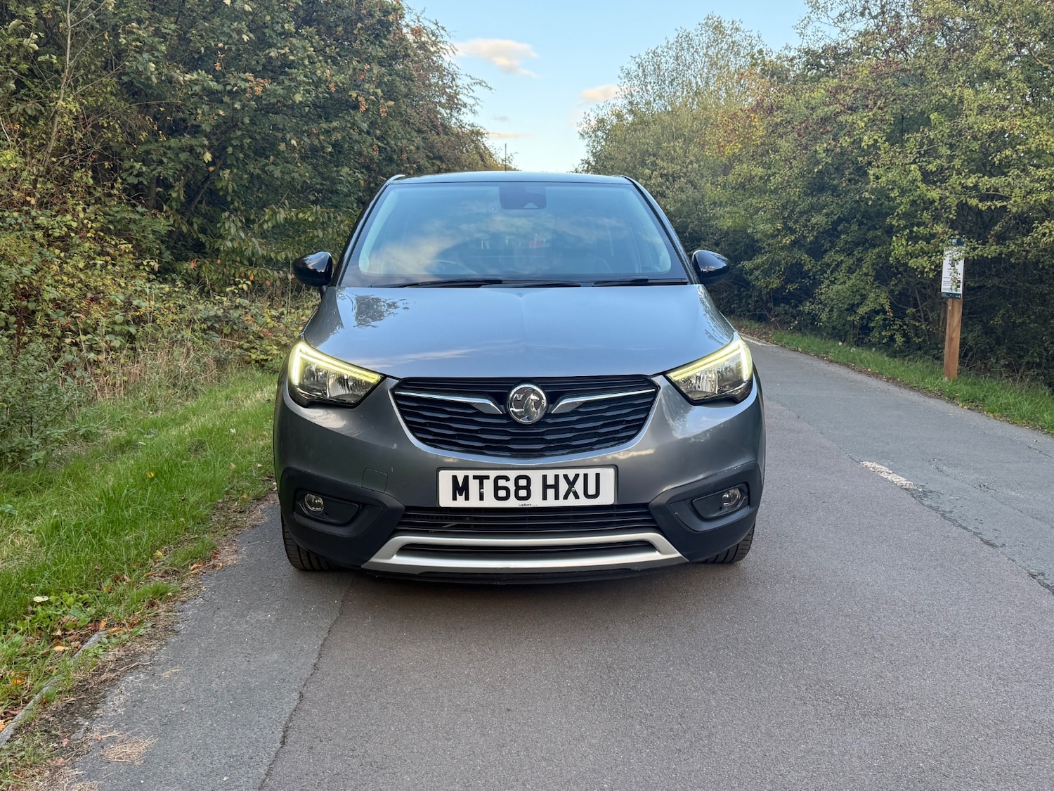 Used Vauxhall Crossland X 2018 for sale - 76351836: Photo 2