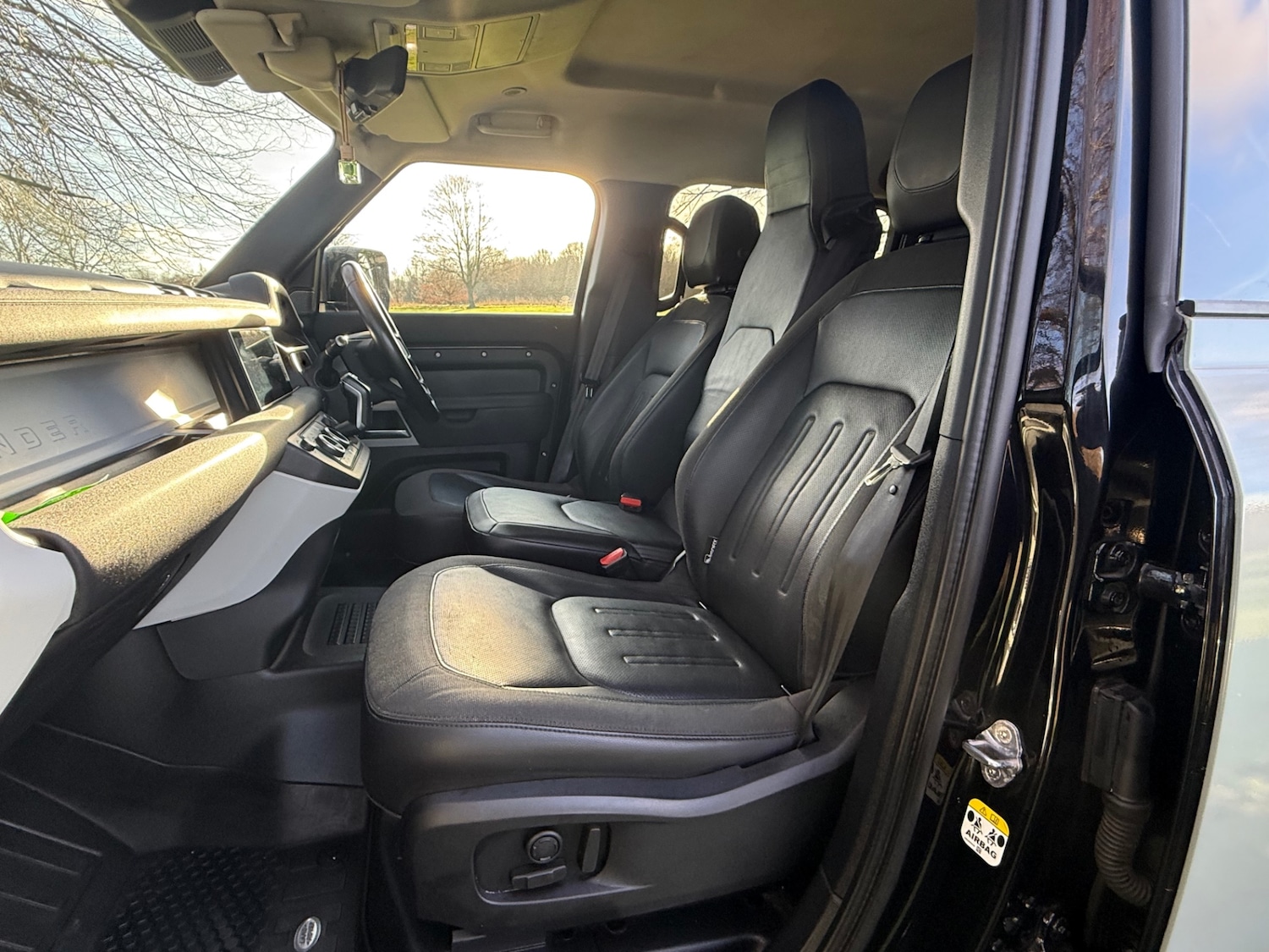 Used Land Rover Defender 2020 for sale - 77090173: Photo 12