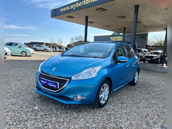 Used Peugeot 208 2013 for sale - 77819016: Photo
