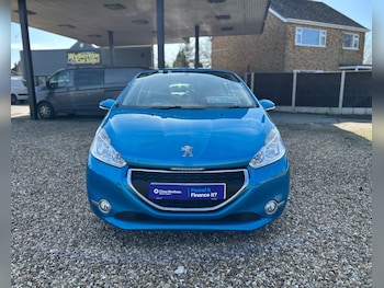 Used Peugeot 208 2013 for sale - 77819016: Photo