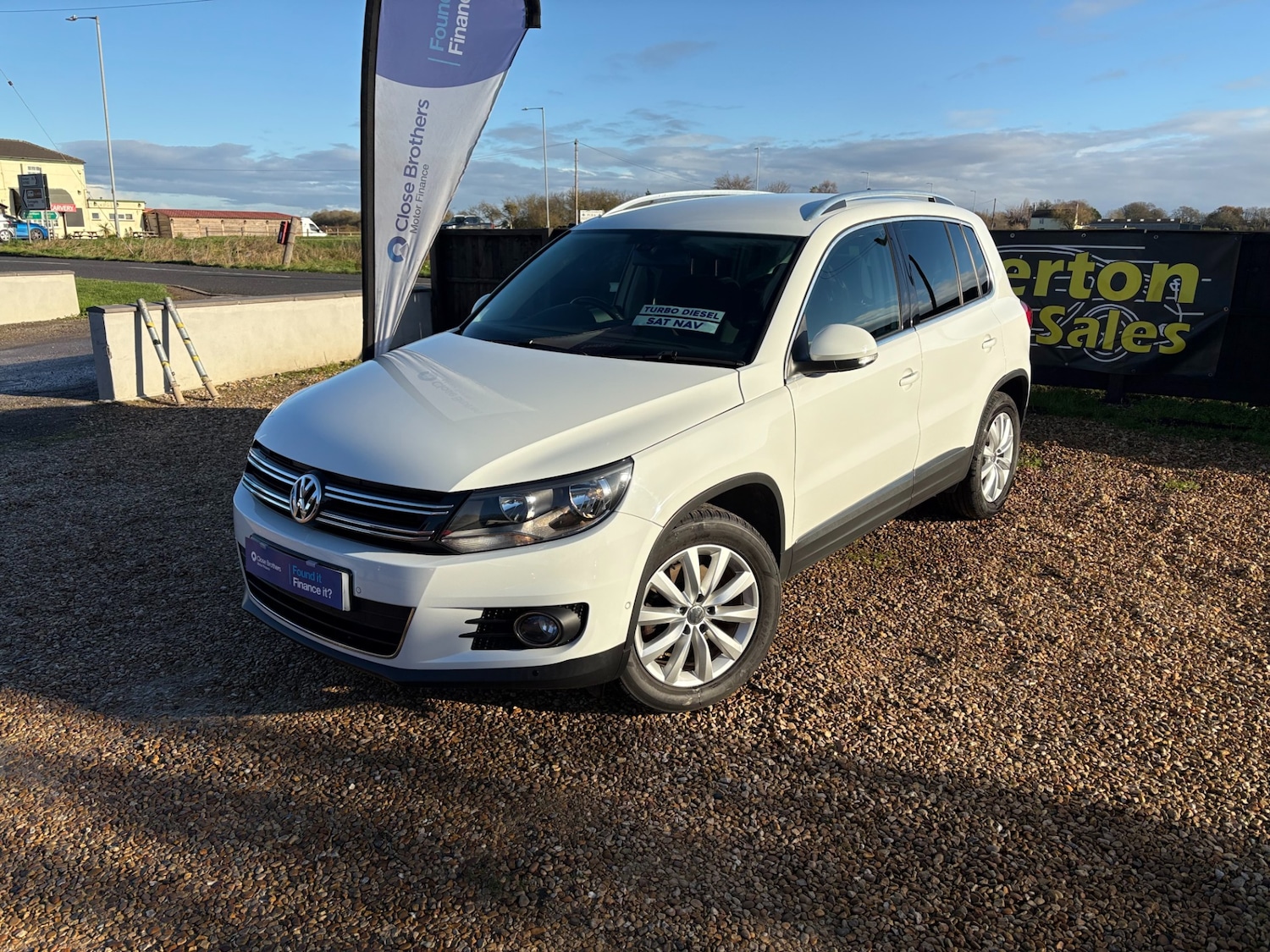 Used Volkswagen Tiguan 2015 for sale - 76791624: Photo 1