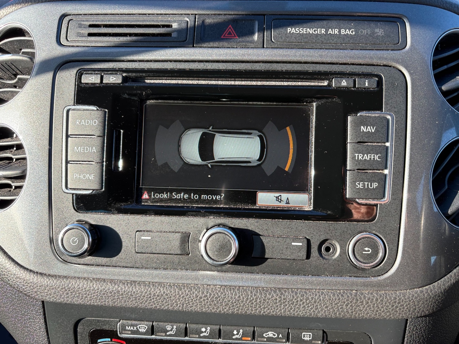 Used Volkswagen Tiguan 2015 for sale - 76791624: Photo 13