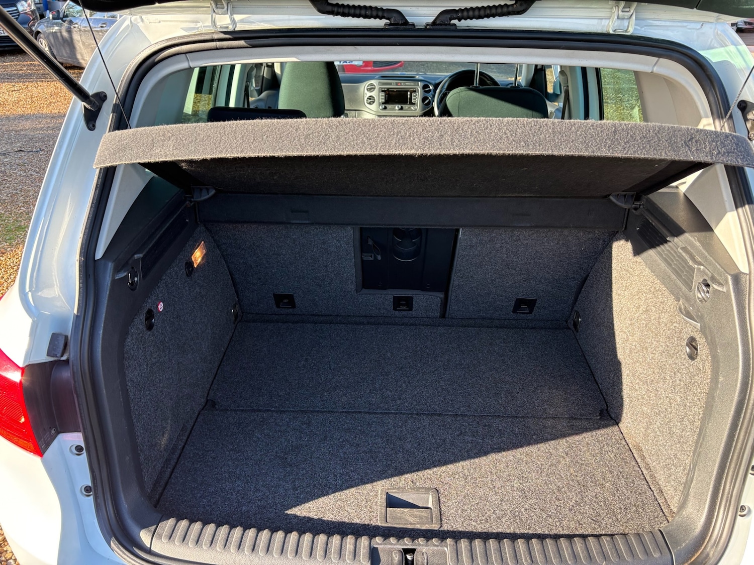 Used Volkswagen Tiguan 2015 for sale - 76791624: Photo 8