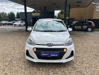 Used Hyundai i10 2018 for sale - 79579159: Photo