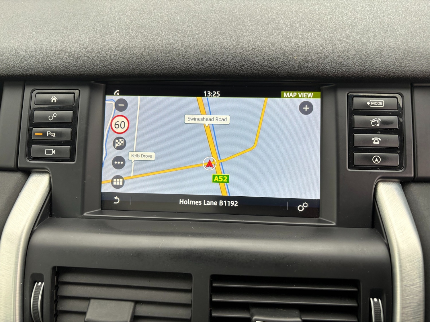 Used Land Rover Discovery Sport 2018 for sale - 76492496: Photo 12