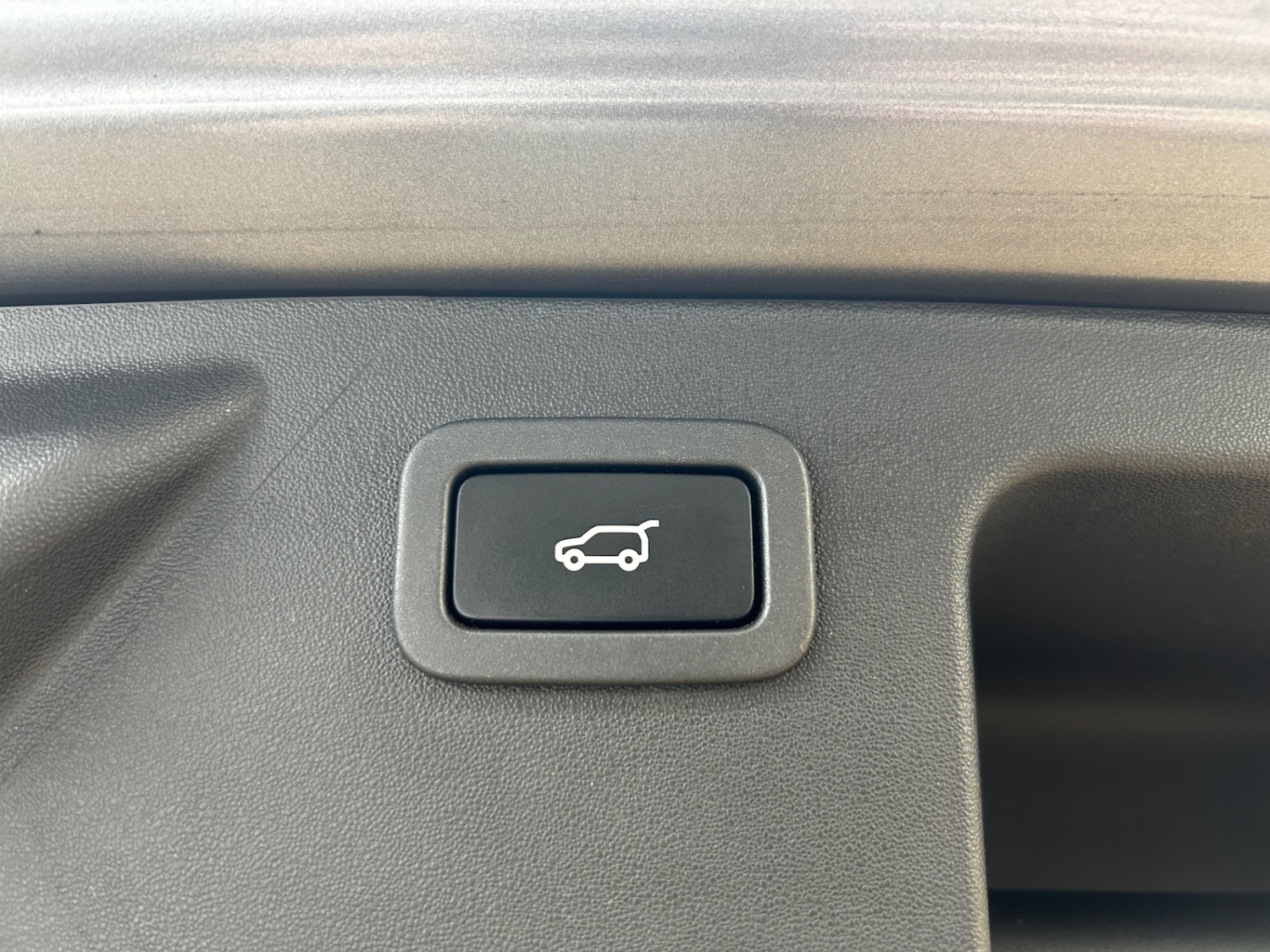 Used Land Rover Discovery Sport 2018 for sale - 76492496: Photo 13