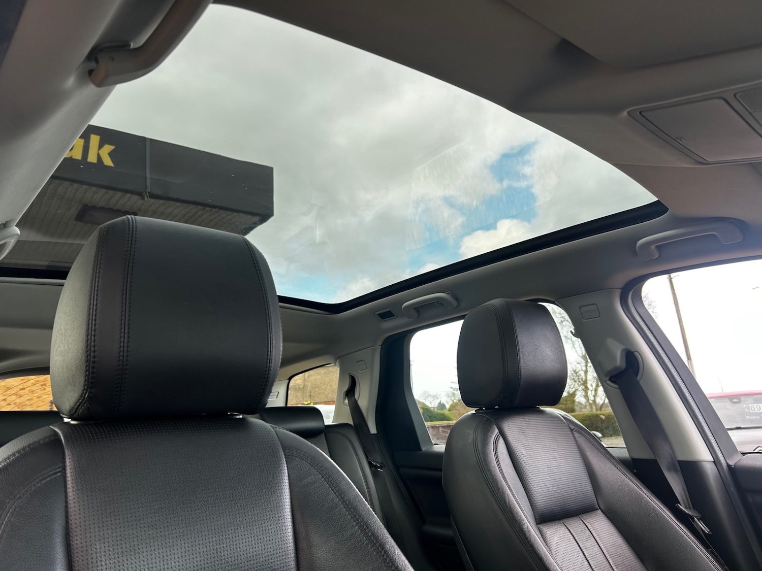 Used Land Rover Discovery Sport 2018 for sale - 76492496: Photo 17