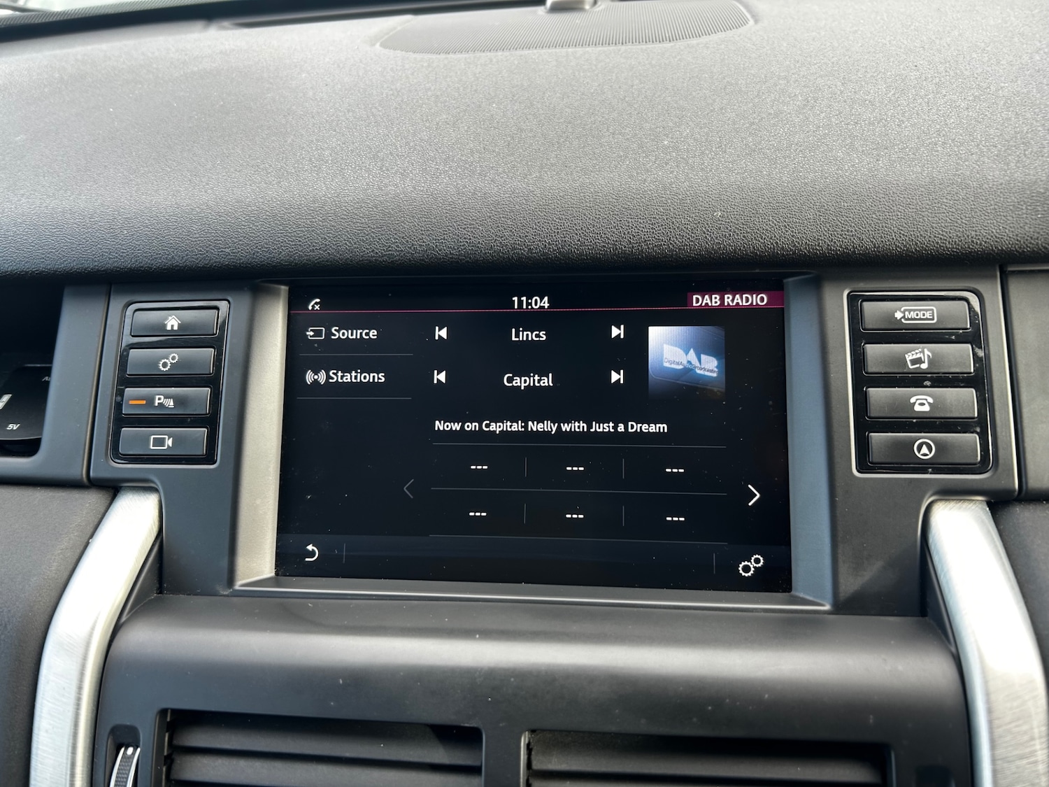 Used Land Rover Discovery Sport 2018 for sale - 76492496: Photo 22