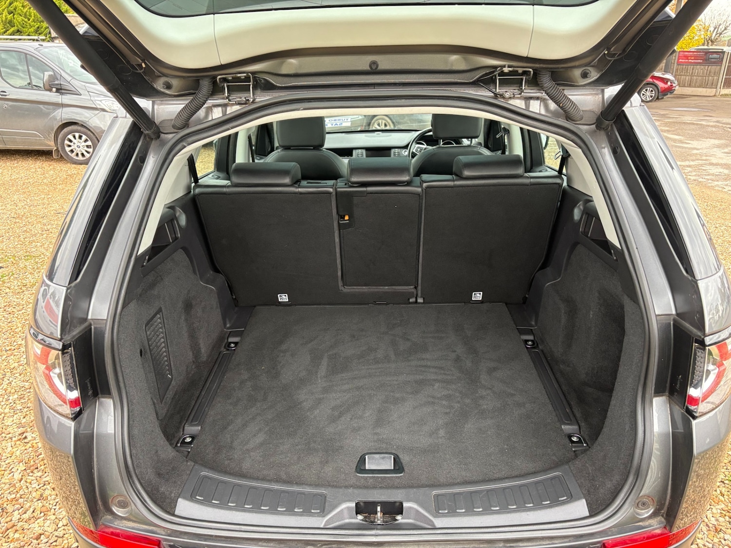 Used Land Rover Discovery Sport 2018 for sale - 76492496: Photo 8