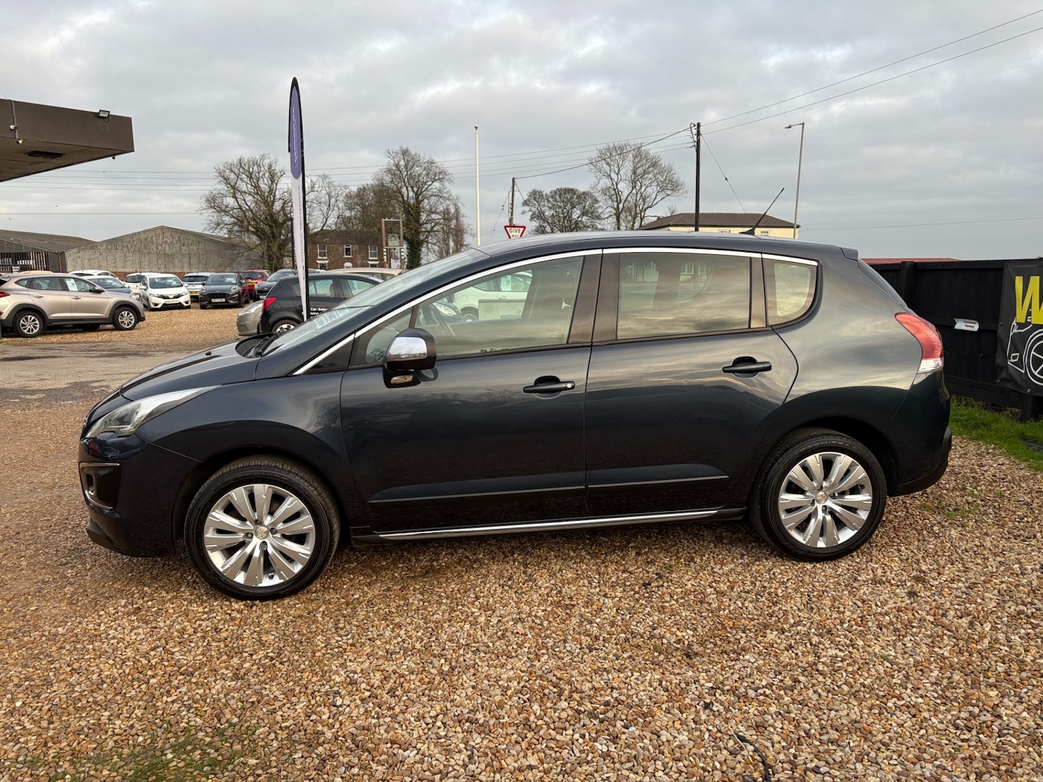 Used Peugeot 3008 2014 for sale - 76919837: Photo 4
