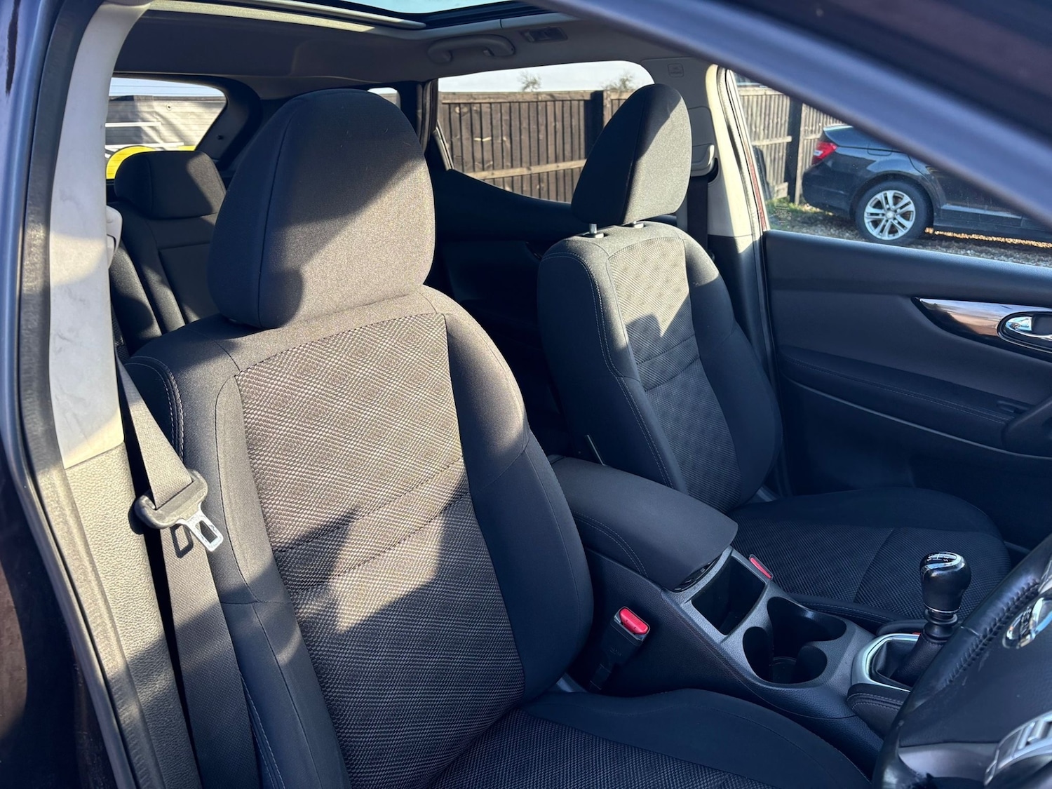 Used Nissan Qashqai 2015 for sale - 77474660: Photo 10